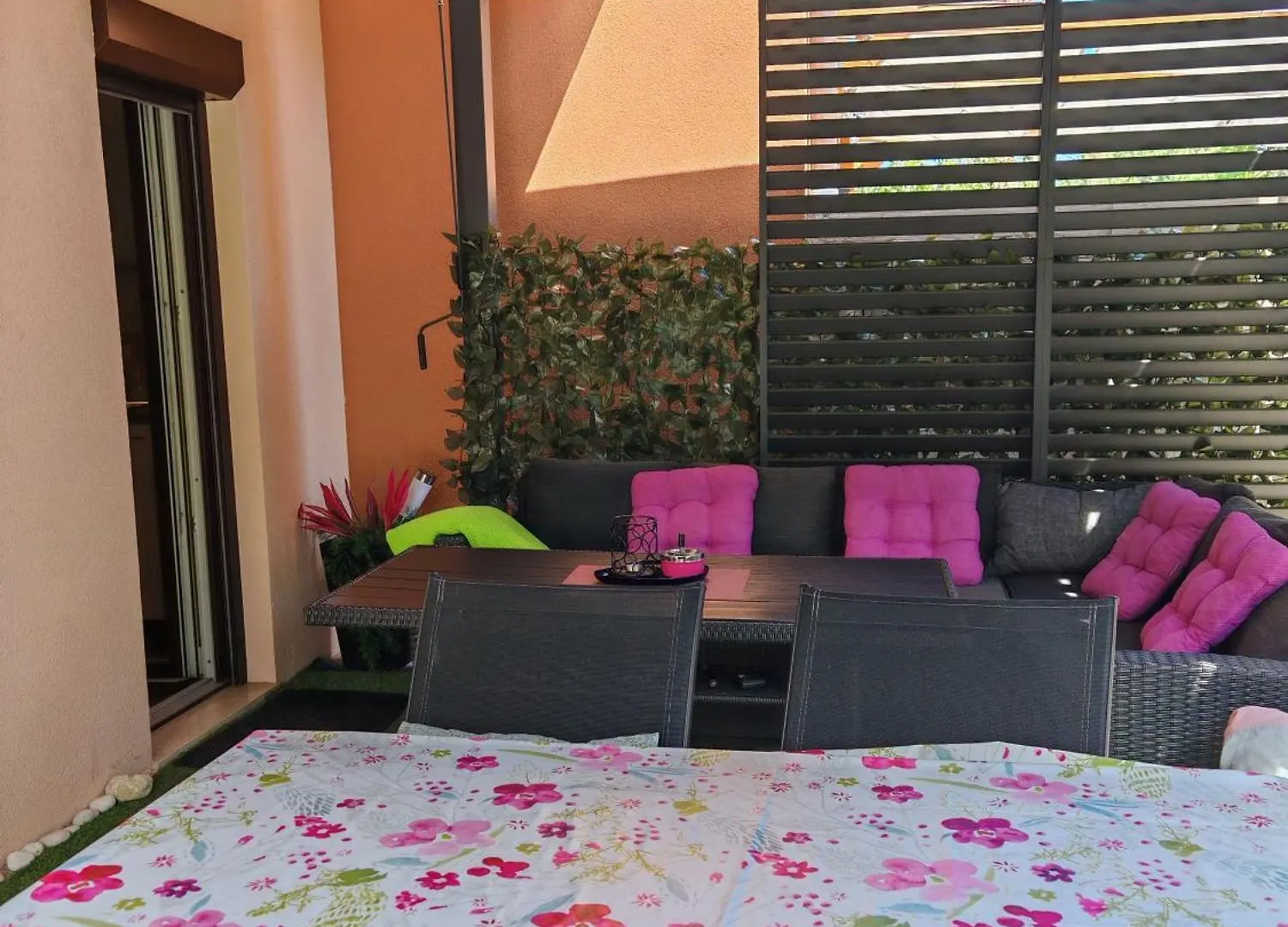 Apartment Near Centar For 2+1 At Pula, With Garden And Free Parking