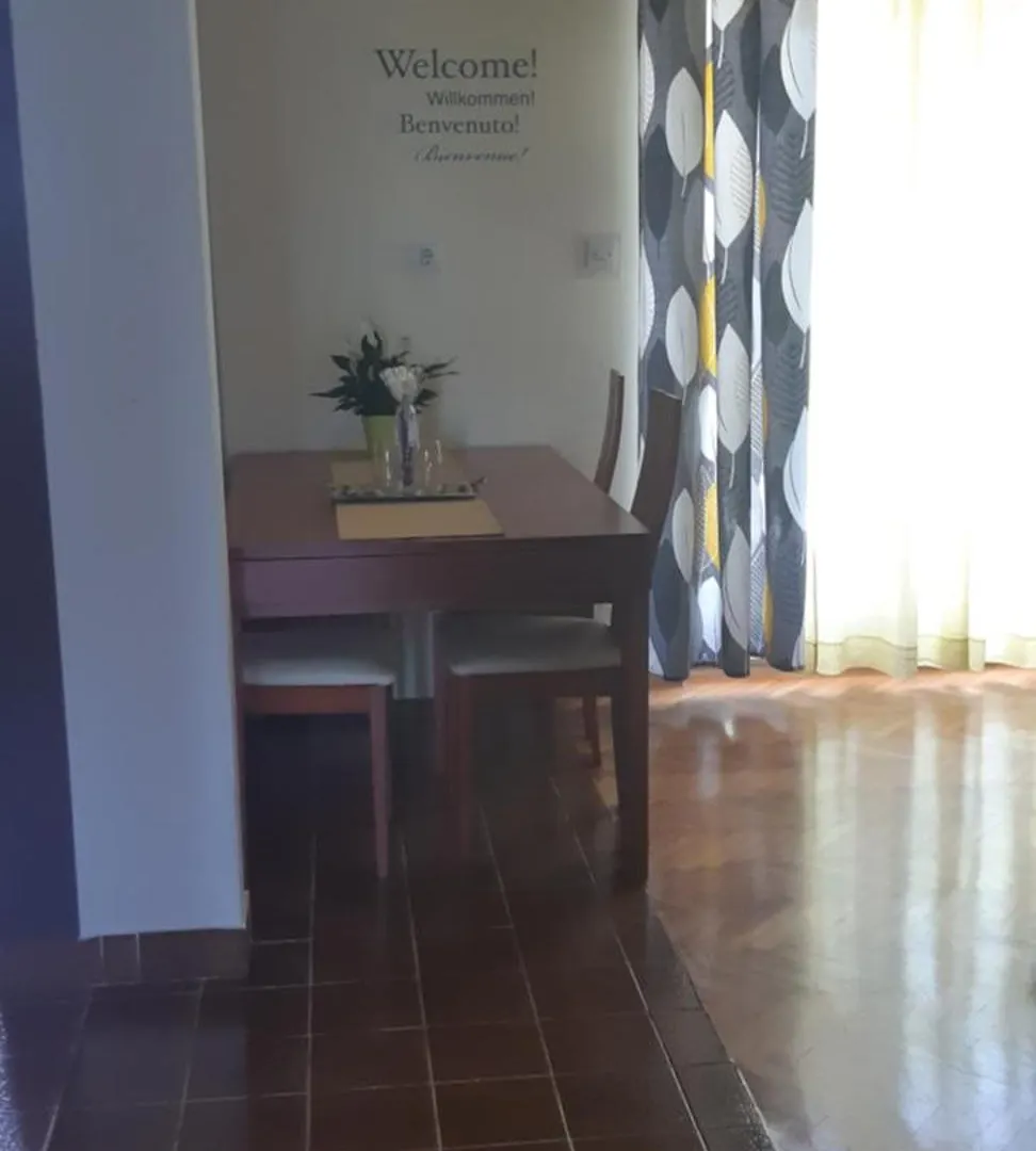Apartment Near Centar For 2+1 At Pula, With Garden And Free Parking
