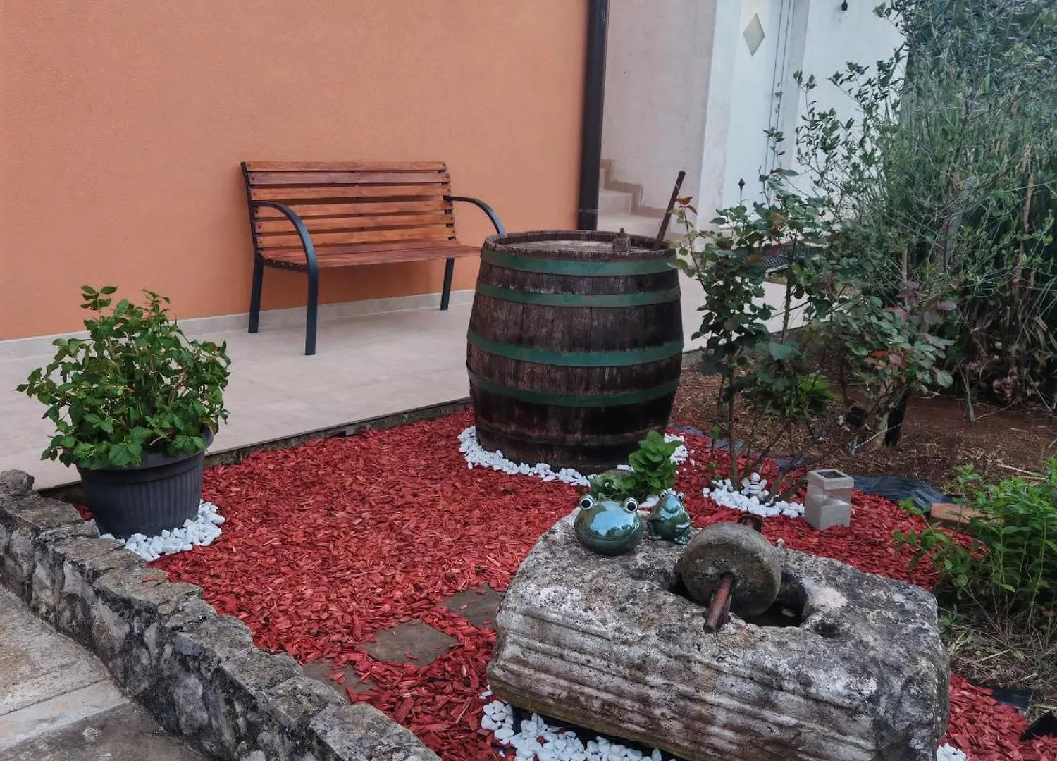 Apartment Near Centar For 2+1 At Pula, With Garden And Free Parking  Pula